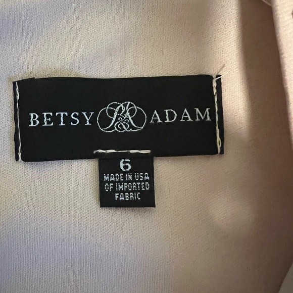 Betsy & Adam blush pink beaded dress - Picture 5 of 5